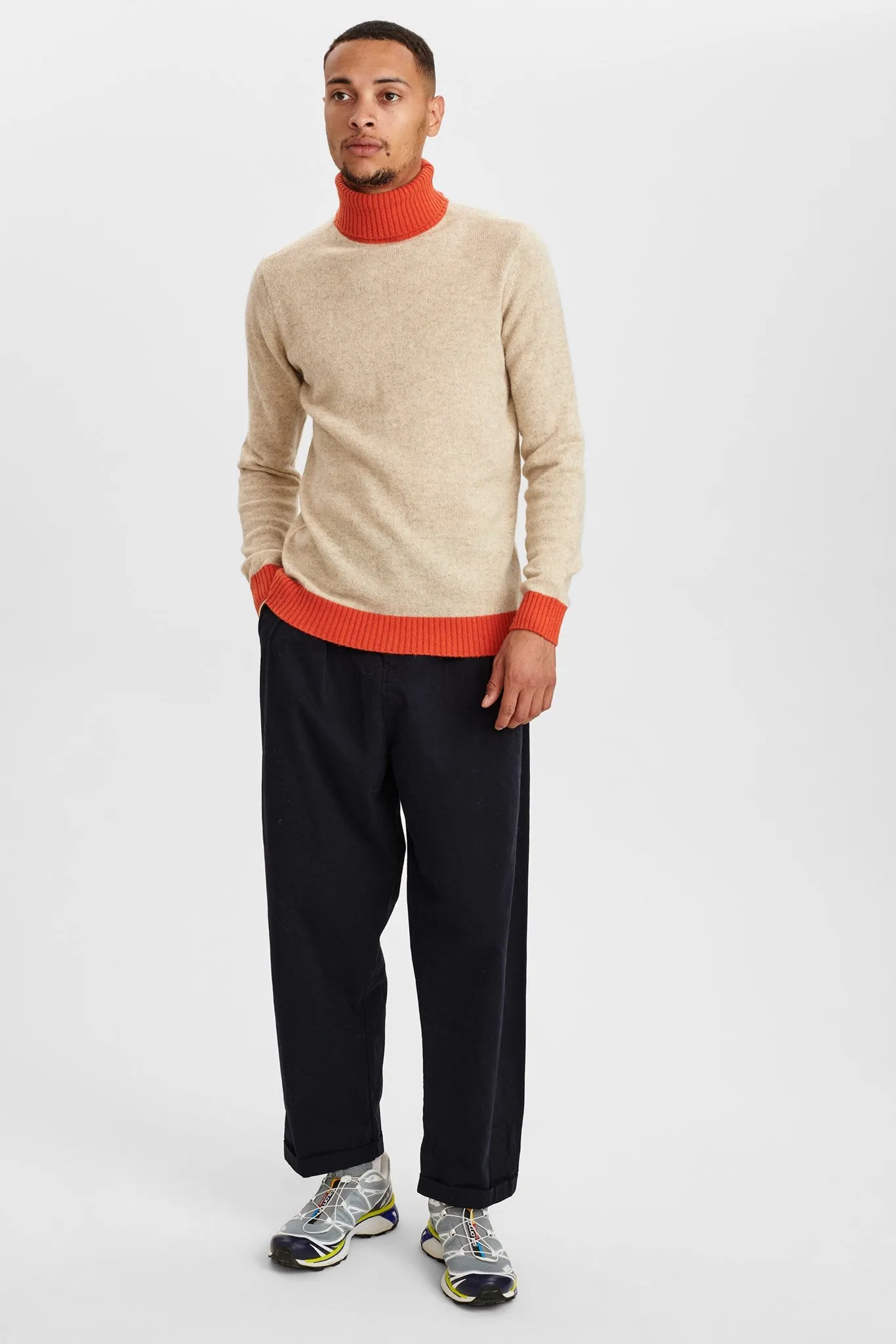 AKNICO ROLL NECK LAMBSWOOL KNIT - Brown Rice